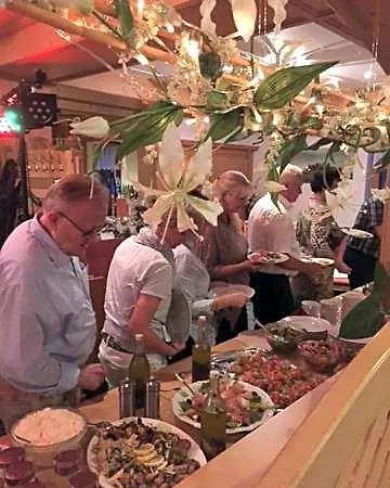Und Restaurant Piccolo Hotel