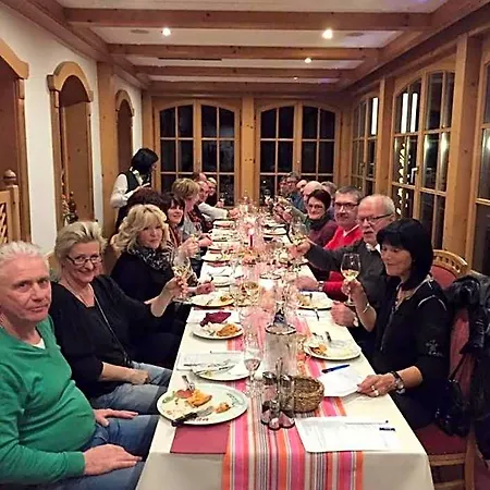 Und Restaurant Piccolo Hotel Thale