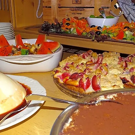 Und Restaurant Piccolo Hotel Thale