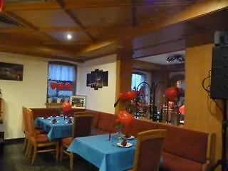 Und Restaurant Piccolo 3*