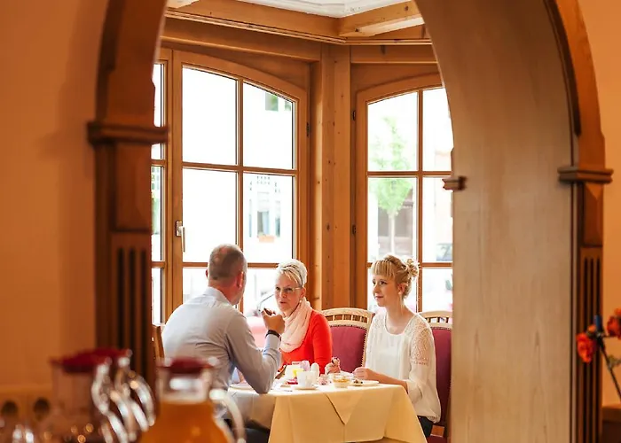 Und Restaurant Piccolo 3* Тале