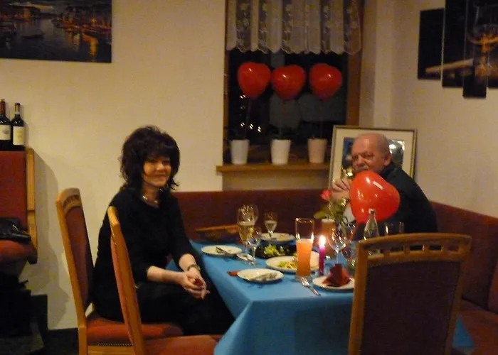 Und Restaurant Piccolo ホテル ターレ