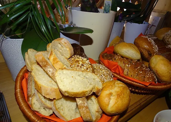 ホテル Und Restaurant Piccolo 3*